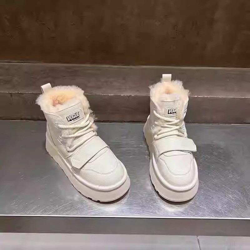 Thick-soled Velcro snow boots women s new velvet thickened fashionable versatile thermal cotton boots 40 білий
Thick-soled Velcro snow boots women s new velvet thickened fashionable versatile thermal cotton boots 40 білий