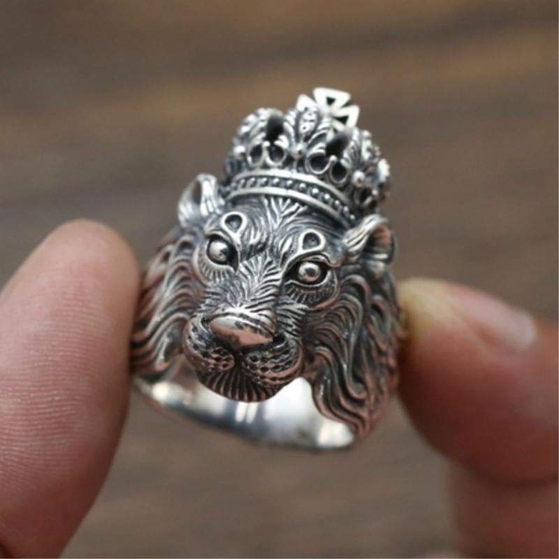 Imperial Crown Lion King Finger Rings Mens 925 Sterling Silver Cross Ring Lion Head Animal Ring Rock Punk Ring Mens Antique Jewelry
Imperial Crown Lion King Finger Rings Mens 925 Sterling Silver Cross Ring Lion Head Animal Ring Rock Punk Ring Mens Antique Jewelry