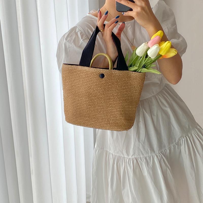 Trendy Retro Woven Straw Beach Bag: Versatile Summer Vacation Handbag чорний
Trendy Retro Woven Straw Beach Bag: Versatile Summer Vacation Handbag чорний