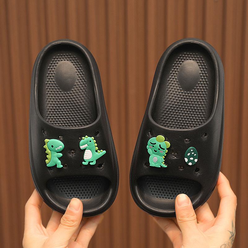 Children s slippers boys and girls 2024 new summer wear new cartoon children s indoor non-slip one-word drag 26-27 (inner length 180MM)
Children s slippers boys and girls 2024 new summer wear new cartoon children s indoor non-slip one-word drag 26-27 (inner length 180MM)