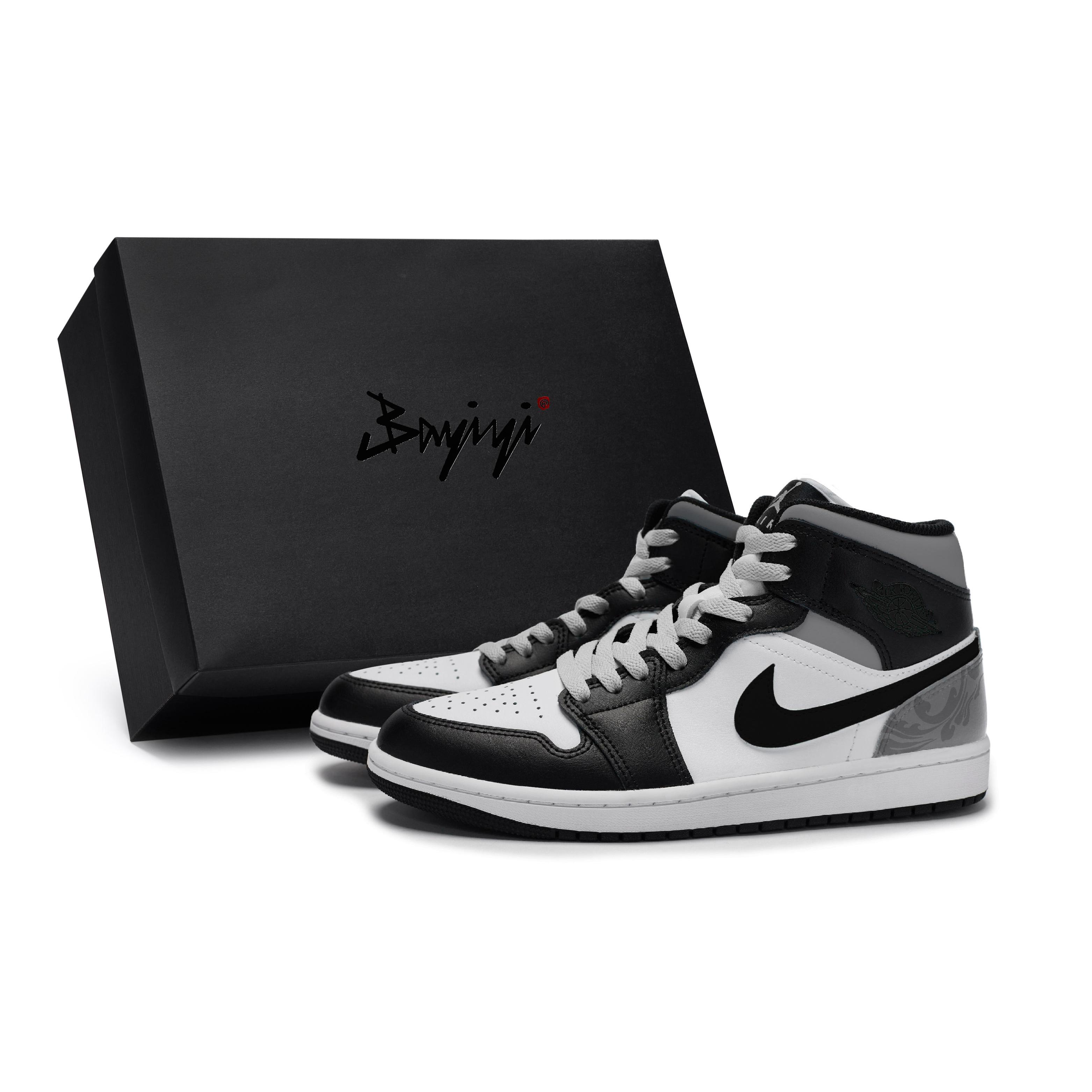 Jordan Air Jordan 1 MID 811 Manufacturing, Cement Smoke Gray, Special Shoe Box Abrasion Resistant Breathable Mid top DQ8426-103(Team80-S-BOX) 38.5
Jordan Air Jordan 1 MID 811 Manufacturing, Cement Smoke Gray, Special Shoe Box Abrasion Resistant Breathable Mid top DQ8426-103(Team80-S-BOX) 38.5