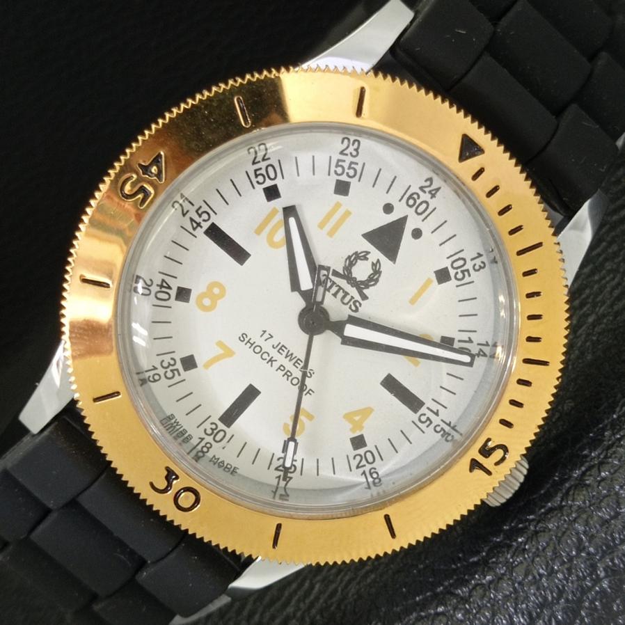 TITUS 40MM TURNABLE BEZEL SWISS MENS REFURBISHED WHITE DIAL WATCH 430540-2 R103-a430540
TITUS 40MM TURNABLE BEZEL SWISS MENS REFURBISHED WHITE DIAL WATCH 430540-2 R103-a430540