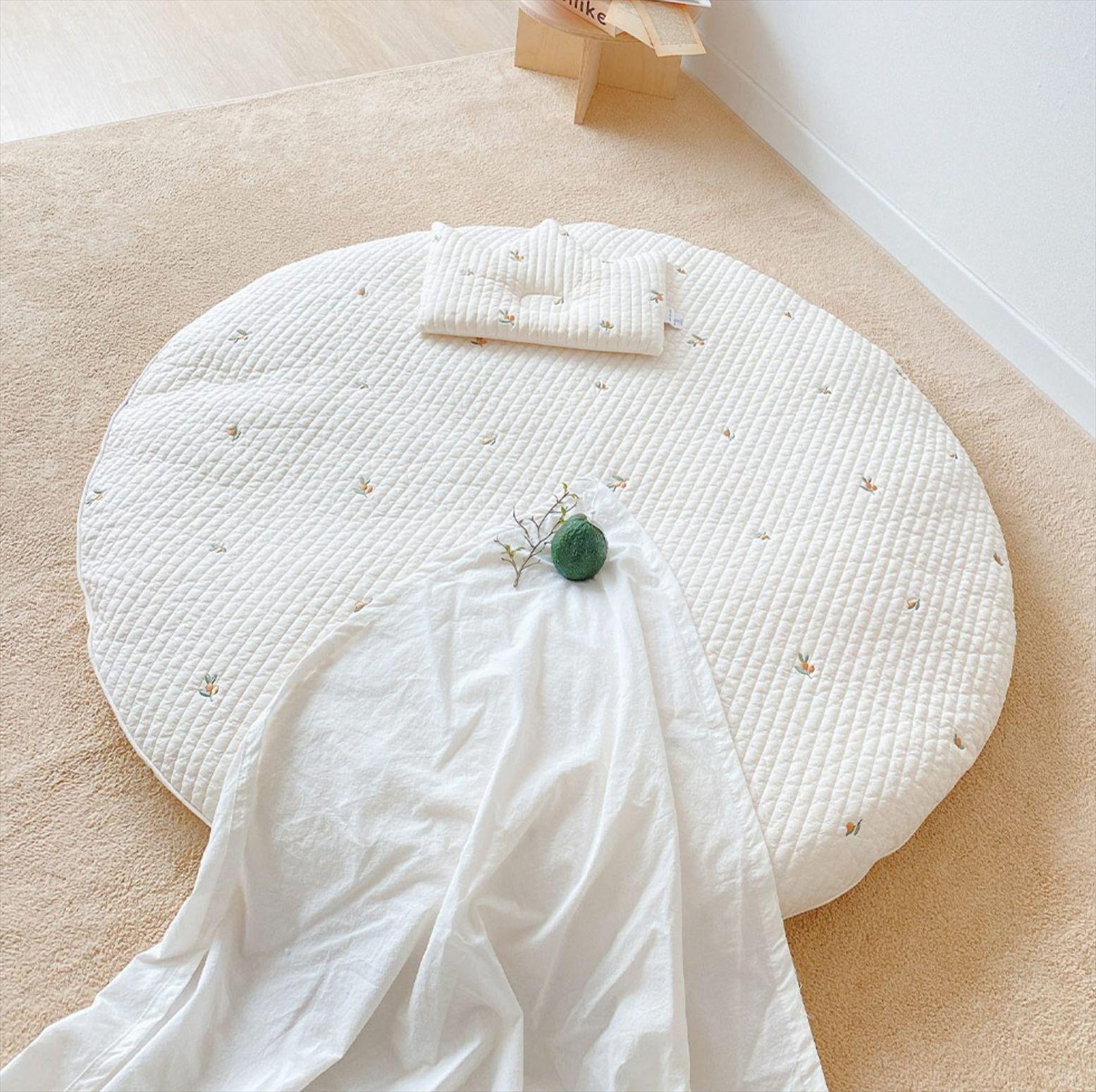 Embroidered Baby & Toddler Round Crawling Mat - Removable, Washable, Perfect for Play Tents
Embroidered Baby & Toddler Round Crawling Mat - Removable, Washable, Perfect for Play Tents