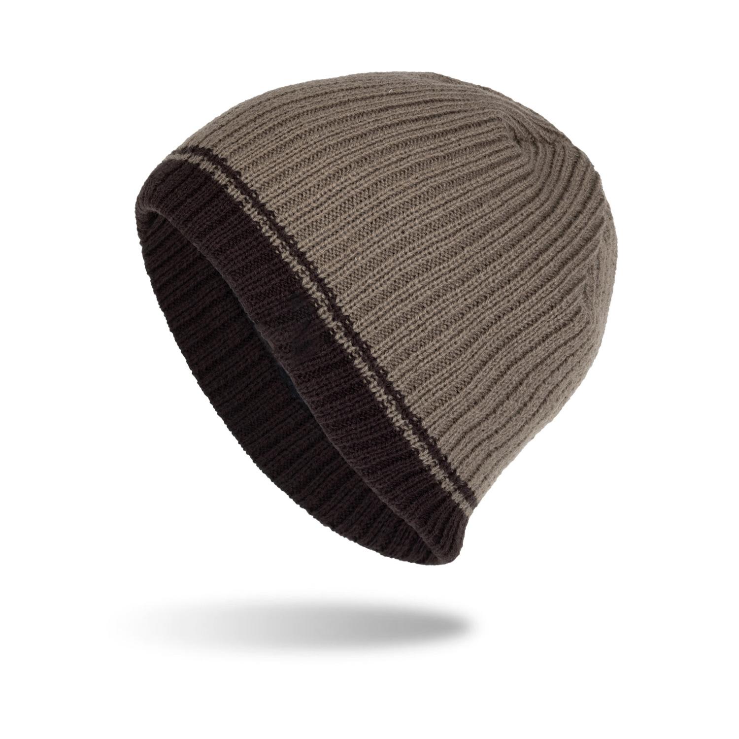 Осень и зима, новый длинный свитер с вертикальными полосками и зелеными листьями, вязаная шерстяная шапка хаки
Осень и зима, новый длинный свитер с вертикальными полосками и зелеными листьями, вязаная шерстяная шапка хаки