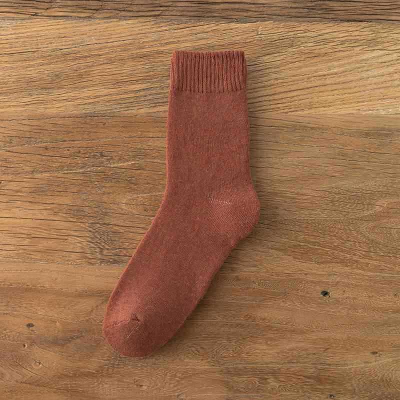 Men s Winter Mid-Calf Wool Socks: Thick, Odor-Resistant, Cold-Proof, Terry-Lined Long Tube for Warmth. One Size 37-44
Men s Winter Mid-Calf Wool Socks: Thick, Odor-Resistant, Cold-Proof, Terry-Lined Long Tube for Warmth. One Size 37-44