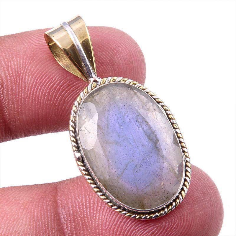 Natural Labradorite 925 Solid Sterling Silver Jewelry TwoTone Pendant 1.50 u5f60
Natural Labradorite 925 Solid Sterling Silver Jewelry TwoTone Pendant 1.50 u5f60