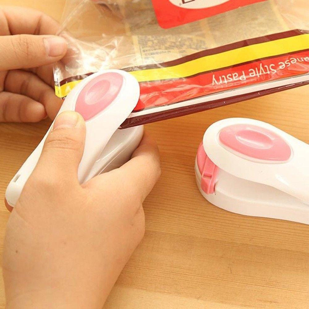 Tools Snack Bags Seal Hand Held Sealer Heat Sealing Machine Packing Plastic Bag Food Seal Sealer розовый
Tools Snack Bags Seal Hand Held Sealer Heat Sealing Machine Packing Plastic Bag Food Seal Sealer розовый
