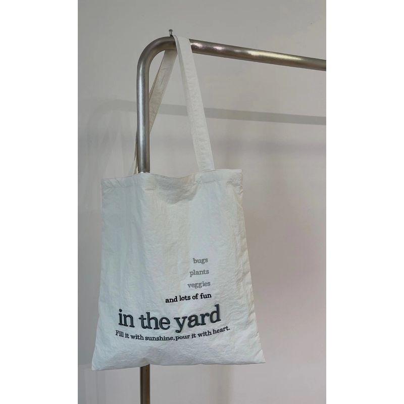 Stereo Canvas Bag Contrast Color Niche Style Double-Layer Embroidery
Stereo Canvas Bag Contrast Color Niche Style Double-Layer Embroidery