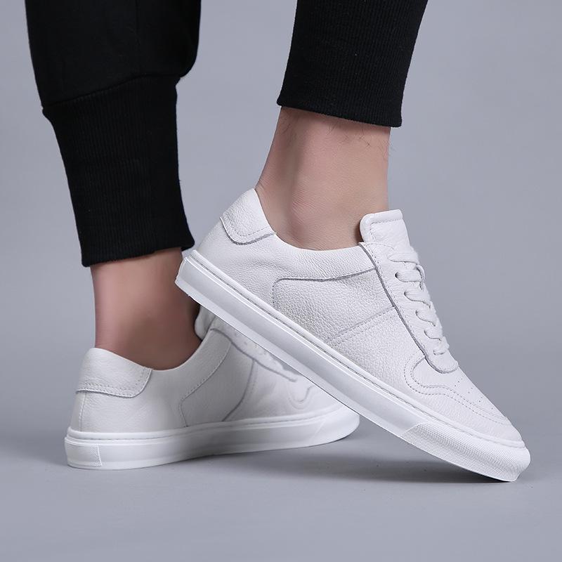 The first layer of cowhide casual board shoes, white shoes, spring and summer versatile sports and leisure tide 38 белый
The first layer of cowhide casual board shoes, white shoes, spring and summer versatile sports and leisure tide 38 белый