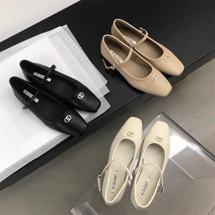 Spring 2025 new French retro Xiaoxiangfeng one-word with flat bottom shallow mouth versatile single shoes Mary Jane women s shoes 40
Spring 2025 new French retro Xiaoxiangfeng one-word with flat bottom shallow mouth versatile single shoes Mary Jane women s shoes 40