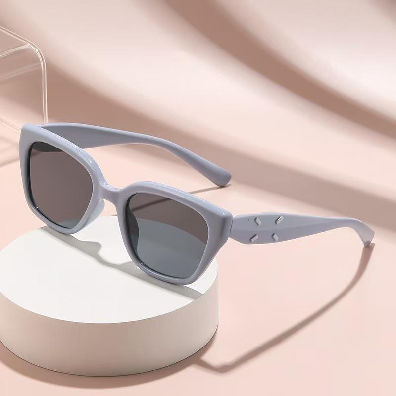 Women s Luxury Cat-Eye UV Protection Sunglasses – Stylish & Chic Sunglasses Only
Women s Luxury Cat-Eye UV Protection Sunglasses – Stylish & Chic Sunglasses Only