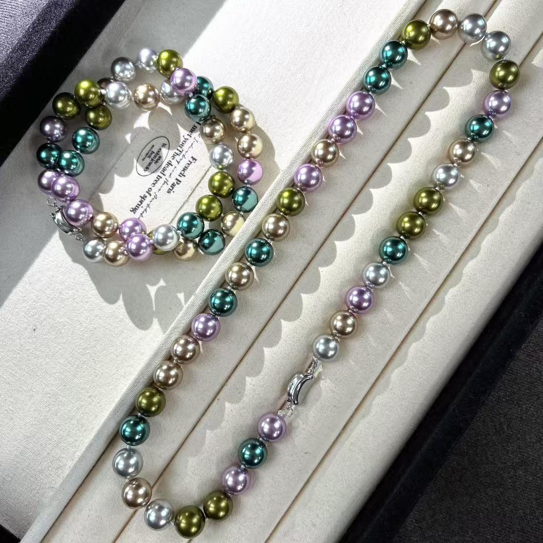 Retro Strong Light Positive Circle Morandi Artificial Crystal Pearl Necklace Collarbone Chain Autumn And Winter New Models
Retro Strong Light Positive Circle Morandi Artificial Crystal Pearl Necklace Collarbone Chain Autumn And Winter New Models