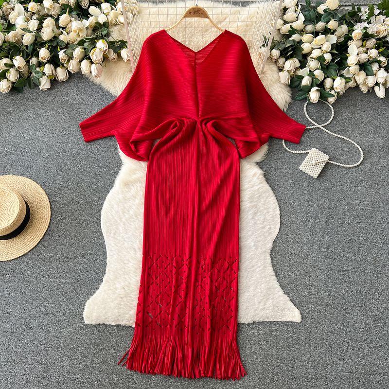 Fashion Style Fancy Loose Temperament Batwing Sleeve V Neck Dress Women s Waist-Tight Slim Looking Ruched Tassel Long Skirt Red One size
Fashion Style Fancy Loose Temperament Batwing Sleeve V Neck Dress Women s Waist-Tight Slim Looking Ruched Tassel Long Skirt Red One size