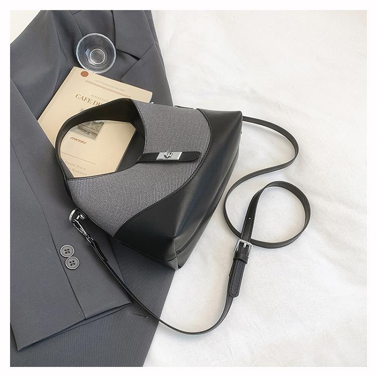 2025 Fashion Contrast Color Dumpling Bag Casual Underarm Handbag New Korean Version Versatile One Shoulder Messenger Bag Women чорний
2025 Fashion Contrast Color Dumpling Bag Casual Underarm Handbag New Korean Version Versatile One Shoulder Messenger Bag Women чорний