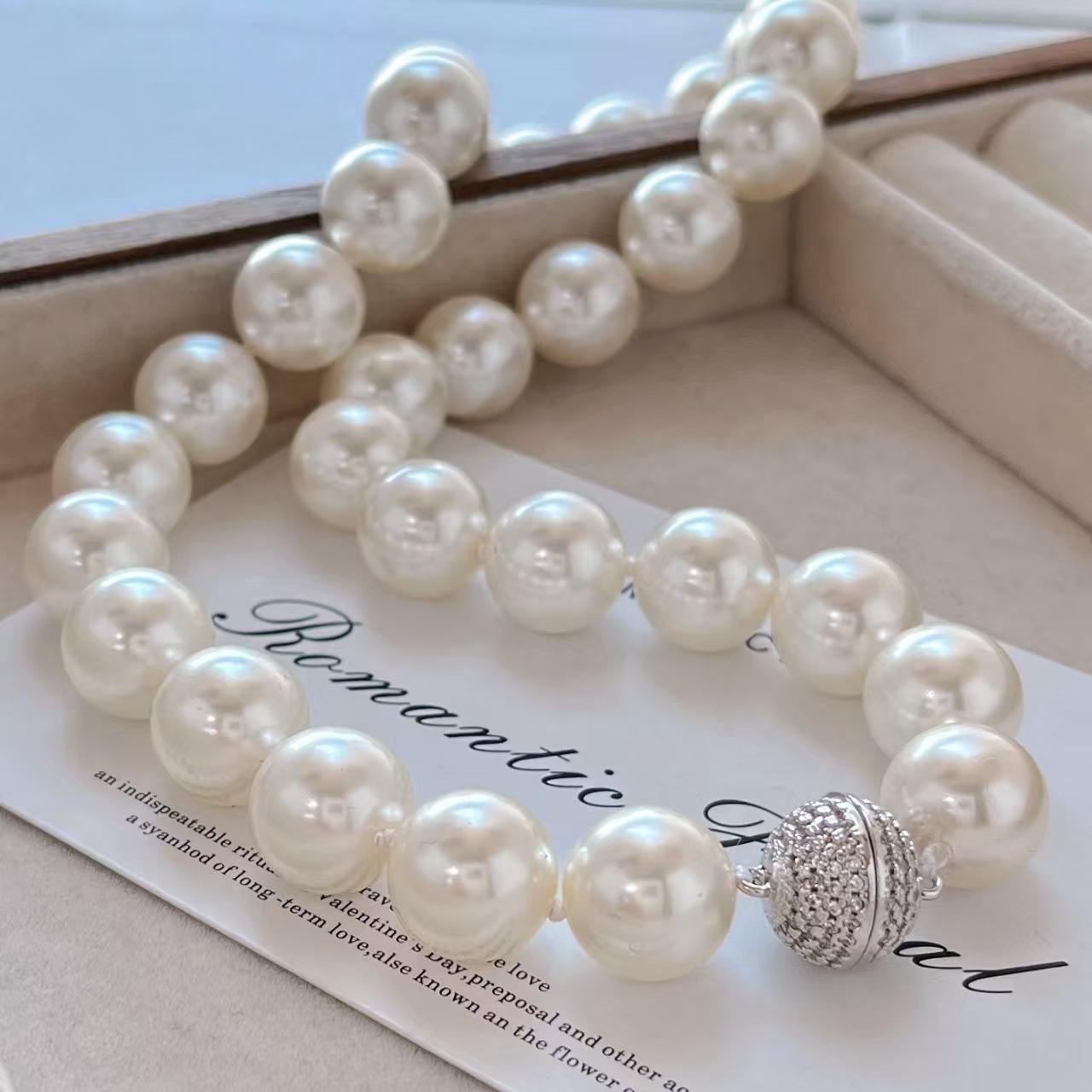 Large Particle 12Mm Round Natural Shell Bead Pearl Necklace Collarbone Chain
Large Particle 12Mm Round Natural Shell Bead Pearl Necklace Collarbone Chain