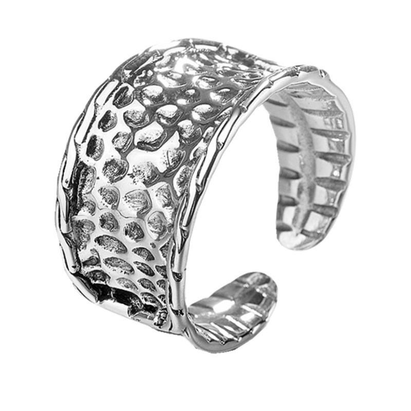 Модное серебряное кольцо из чистого серебра 925 пробы, женское, в стиле ретро-шик, открытое, регулируемое, модный аксессуар
Модное серебряное кольцо из чистого серебра 925 пробы, женское, в стиле ретро-шик, открытое, регулируемое, модный аксессуар
