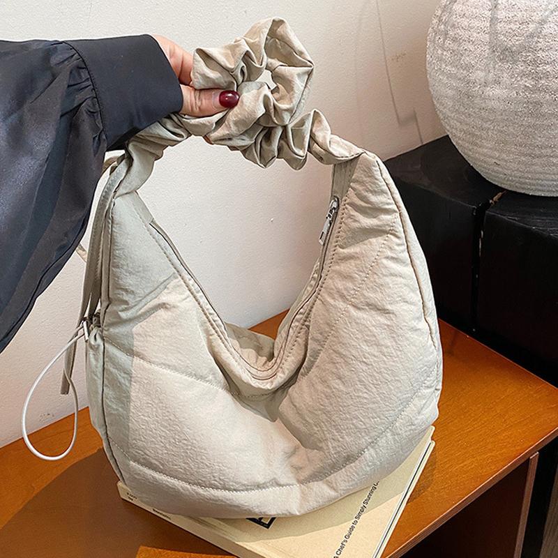 Yogodlns Solid Color Large Capacity Tote Bag Trendy Shoulder Bag Women Casual Canvas School Crossbody Bags For Student 30x13x28cm
Yogodlns Solid Color Large Capacity Tote Bag Trendy Shoulder Bag Women Casual Canvas School Crossbody Bags For Student 30x13x28cm