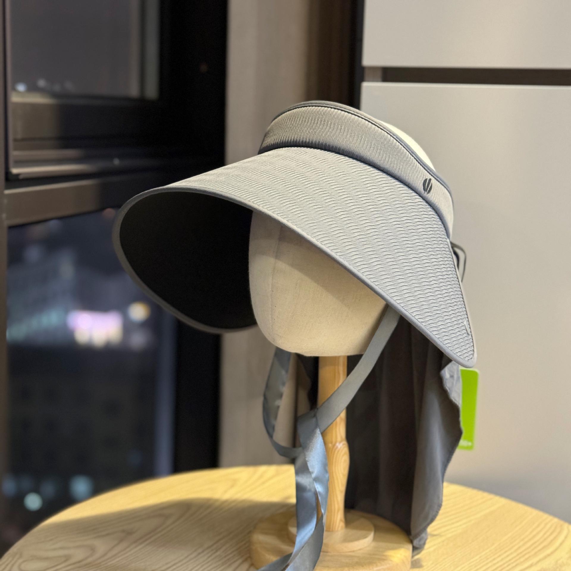 New women s summer sun hat with UV protection, velvet black-coated open-top hat with large brim and integrated shawl, trendy design Adult54-60Adjustable темно-сірий
New women s summer sun hat with UV protection, velvet black-coated open-top hat with large brim and integrated shawl, trendy design Adult54-60Adjustable темно-сірий