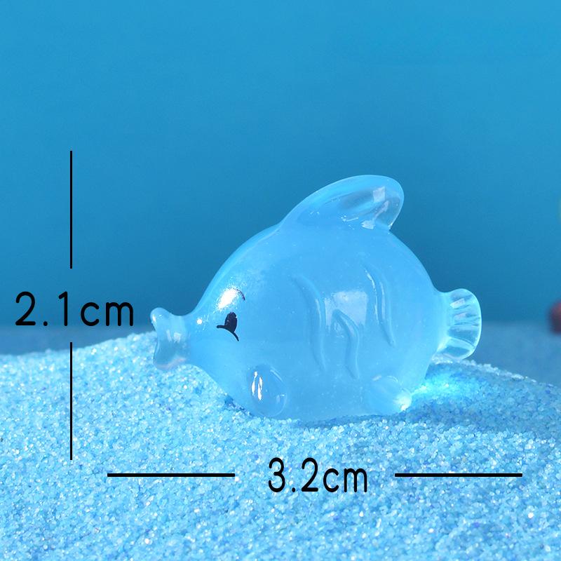 Милая маленькая рыбка Аквариум Рыбка Аквариум Скат светящийся в темноте Маленькая фигурка для Океана синий
Милая маленькая рыбка Аквариум Рыбка Аквариум Скат светящийся в темноте Маленькая фигурка для Океана синий