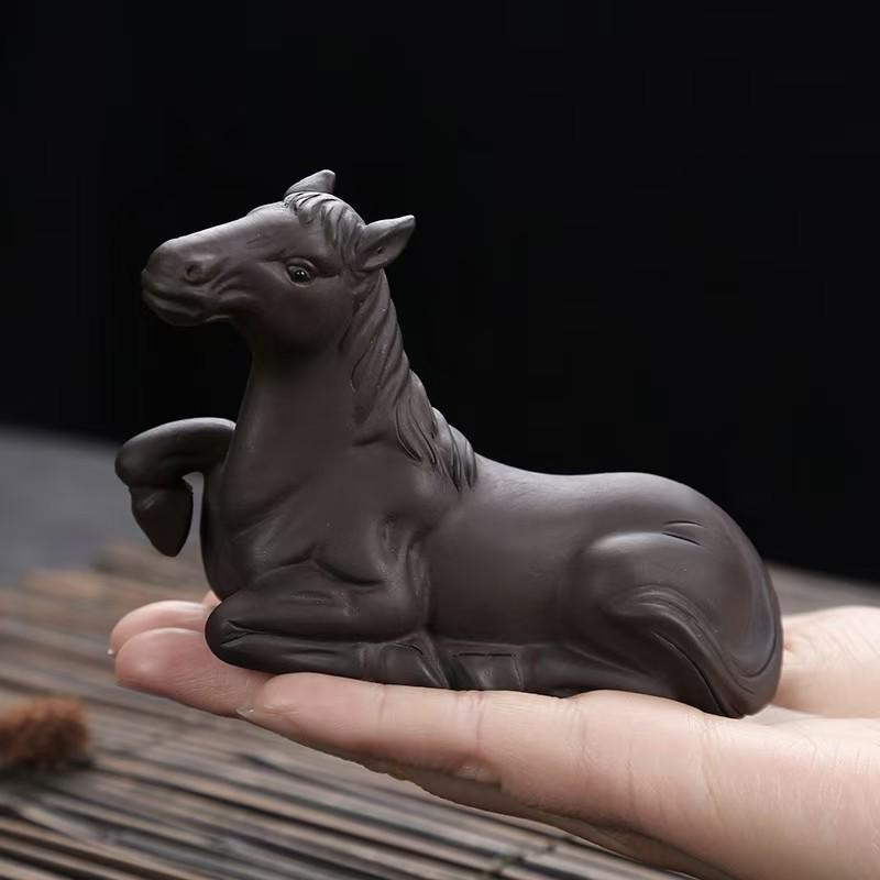 Zisha Tea Pet Ornament Craftsmanship – Elevate Your Tea Set with Tea Play Accessories & Table Stand Decor.
Zisha Tea Pet Ornament Craftsmanship – Elevate Your Tea Set with Tea Play Accessories & Table Stand Decor.