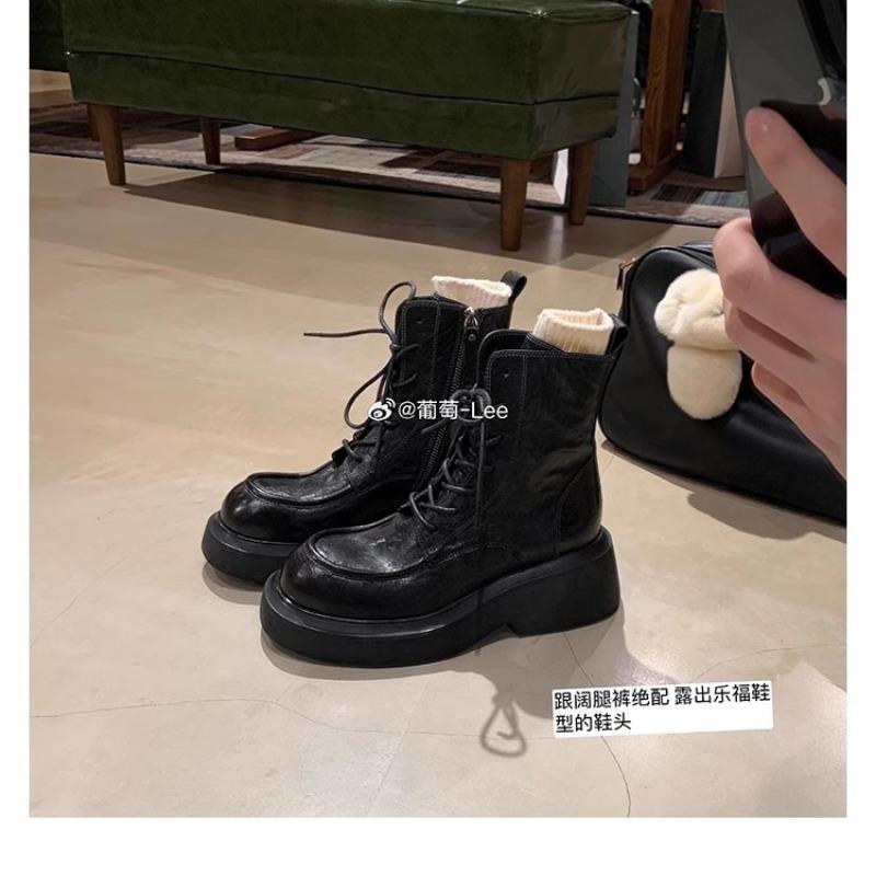 Washed cowhide leather round head heightened thick-soled lace-up Martin boots women s small thick heel short boots 35
Washed cowhide leather round head heightened thick-soled lace-up Martin boots women s small thick heel short boots 35