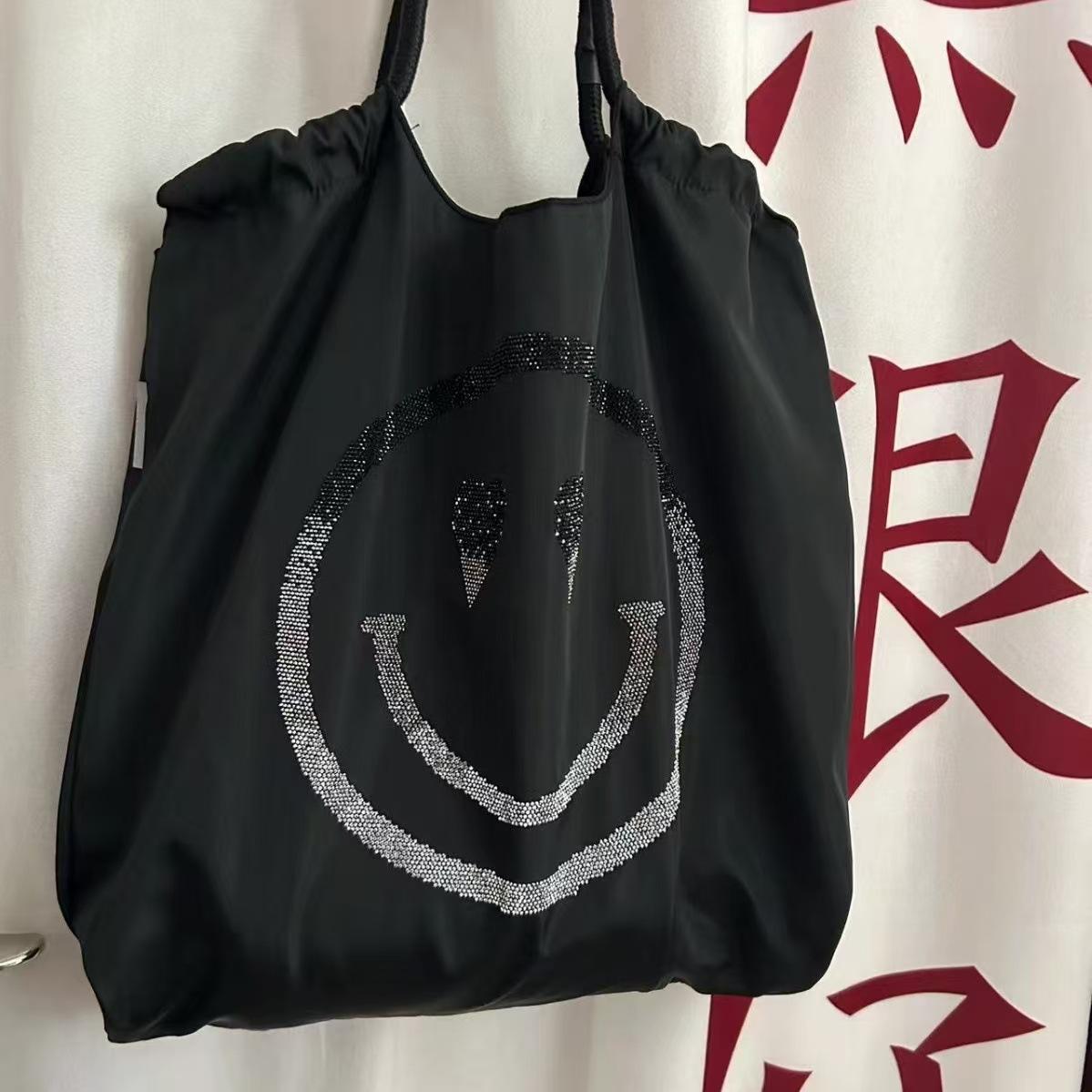 Autumn and Winter Korean Ins Large Capacity Women s Bag Casual Hot Diamond Shoulder Bag Smiling Diamond Nylon Cloth Tote Bag l large
Autumn and Winter Korean Ins Large Capacity Women s Bag Casual Hot Diamond Shoulder Bag Smiling Diamond Nylon Cloth Tote Bag l large