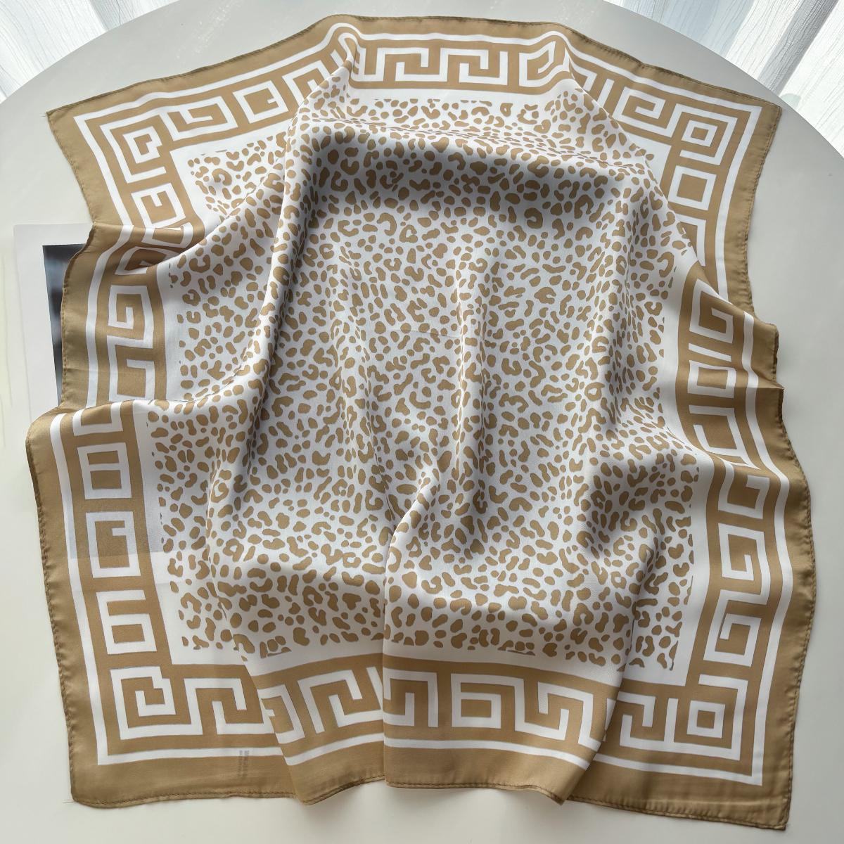 Luxury Square Scarf For Women Ladies Leopard Print Hijab 70*70cm Elegant Neckerchief Bandanas Soft Stain Faux Silk Scarves Shawl
Luxury Square Scarf For Women Ladies Leopard Print Hijab 70*70cm Elegant Neckerchief Bandanas Soft Stain Faux Silk Scarves Shawl