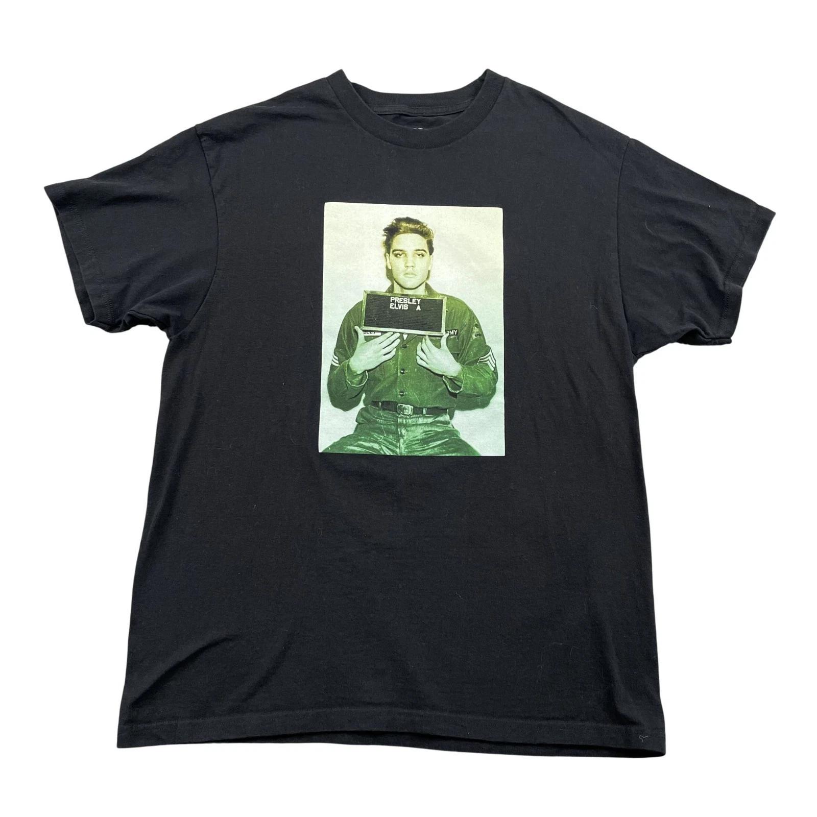 Elvis Presley Army T-Shirt Mens Large Black GI Blues Mug Shot S
Elvis Presley Army T-Shirt Mens Large Black GI Blues Mug Shot S
