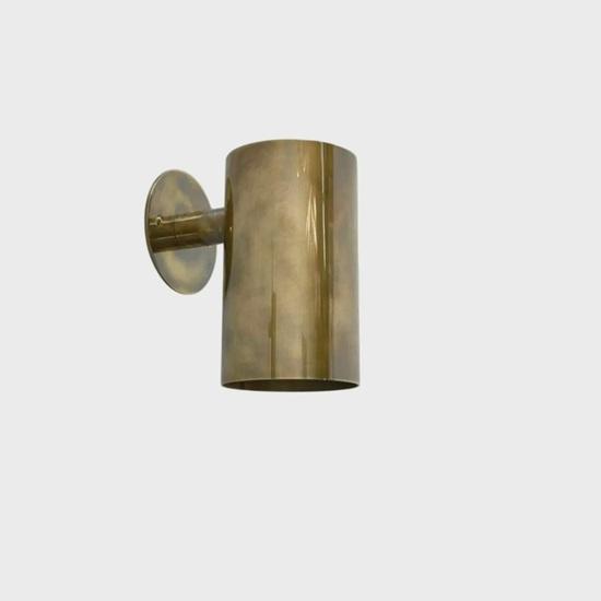 Итальянский бра ручной работы в стиле модерн середины века, латунный, цилиндрический, для туалетного столика, для прихожих, коридоров, спален, офиса, подарок для домашнего декора
Итальянский бра ручной работы в стиле модерн середины века, латунный, цилиндрический, для туалетного столика, для прихожих, коридоров, спален, офиса, подарок для домашнего декора