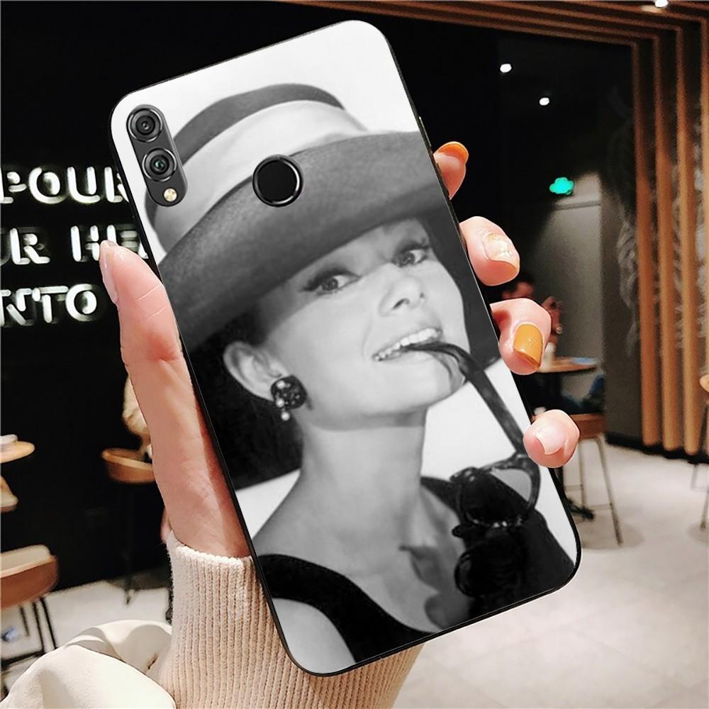 Audrey Hepburn Phone Case For Huawei Honor 10 lite 9 20 7A 9X 30 50 60 70 pro plus Soft Silicone Cover Huawei Honor 60 Pro
Audrey Hepburn Phone Case For Huawei Honor 10 lite 9 20 7A 9X 30 50 60 70 pro plus Soft Silicone Cover Huawei Honor 60 Pro