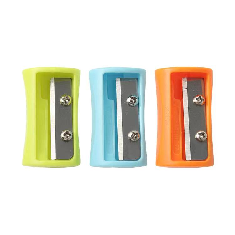MG APSN1297 Single Hole Portable Pencil and Charcoal Sharpener for Students
MG APSN1297 Single Hole Portable Pencil and Charcoal Sharpener for Students