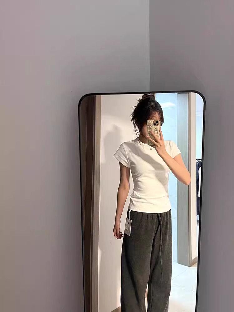 Женская шикарная белая приталенная футболка в корейском стиле - с коротким рукавом, стройнящая, универсальная, мода весна/лето 2X Large белый
Женская шикарная белая приталенная футболка в корейском стиле - с коротким рукавом, стройнящая, универсальная, мода весна/лето 2X Large белый