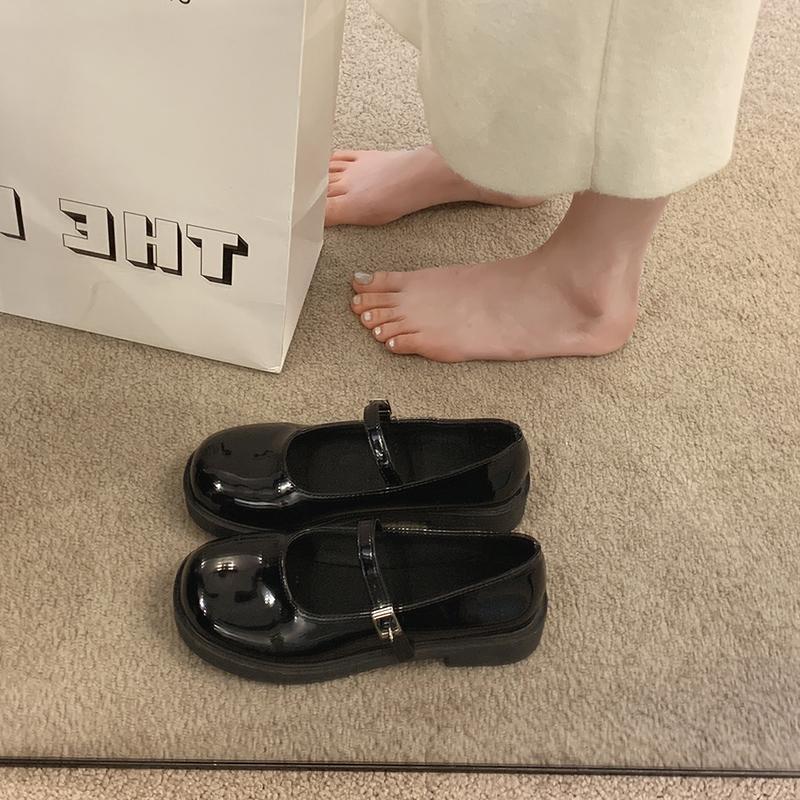2025 Новые женские туфли Мэри Джейн Женская мода Элегантные туфли с мелким вырезом и пряжкой в виде сердца Женские туфли на толстом каблуке в стиле колледжа для улицы 39 чёрный
2025 Новые женские туфли Мэри Джейн Женская мода Элегантные туфли с мелким вырезом и пряжкой в виде сердца Женские туфли на толстом каблуке в стиле колледжа для улицы 39 чёрный