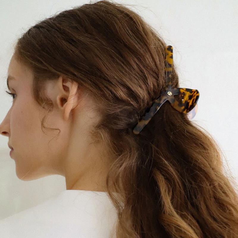 OVLA wide twist hair clip_leopard HC017 brown leopard
OVLA wide twist hair clip_leopard HC017 brown leopard