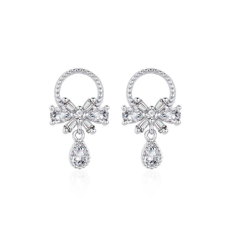 New Bow Earrings with High-end Feel, Light Luxury, Fashionable Simplicity, Water Droplet Earrings, Niche Design Earrings 925 silver
New Bow Earrings with High-end Feel, Light Luxury, Fashionable Simplicity, Water Droplet Earrings, Niche Design Earrings 925 silver
