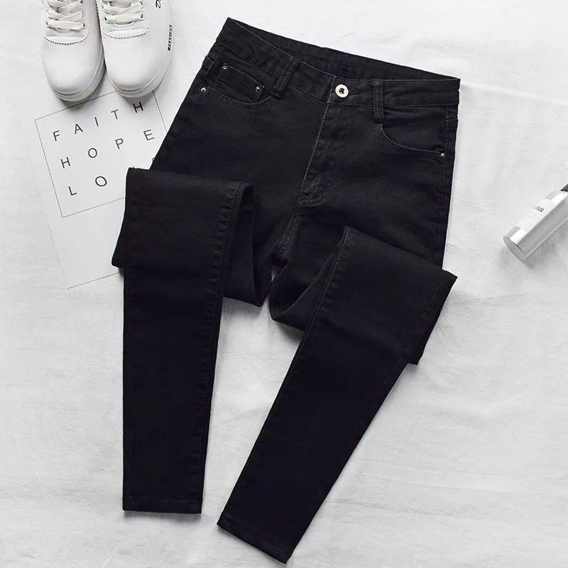Women s High-Waisted Velvet Lined Straight-Leg Jeans - Slimming, Petite, Body-Shaping, Nine-Point Length, Trendy Autumn/Winter Style. 30
Women s High-Waisted Velvet Lined Straight-Leg Jeans - Slimming, Petite, Body-Shaping, Nine-Point Length, Trendy Autumn/Winter Style. 30
