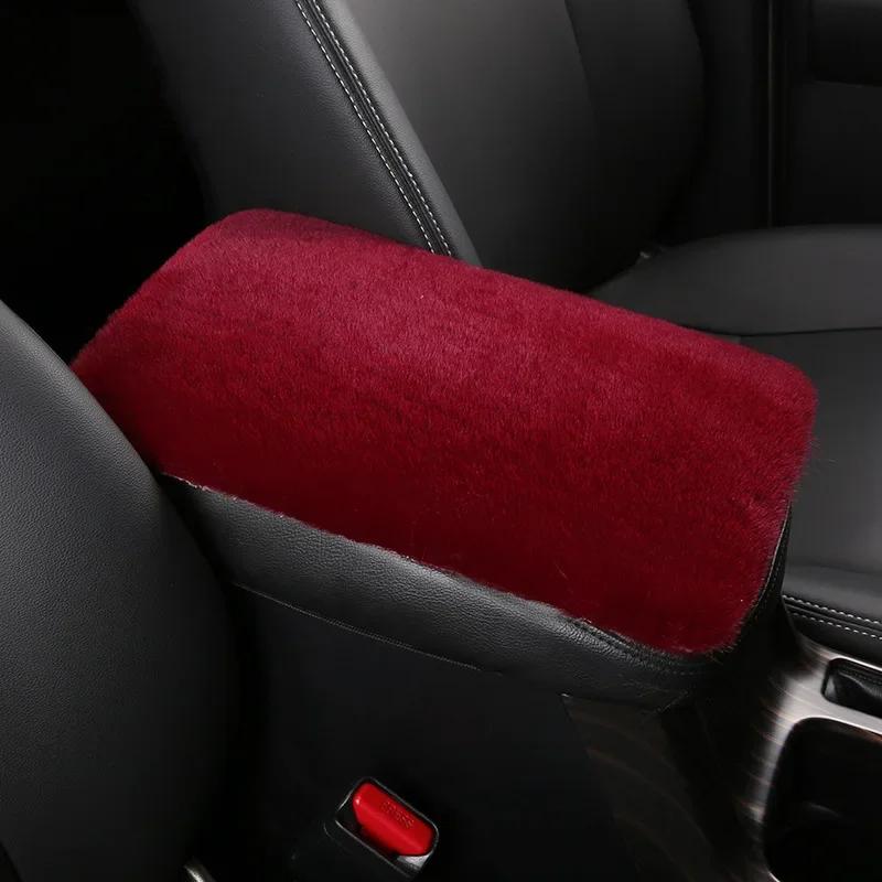 Soft Plush Car Armrest Cushion Winter Driving Universal Warm Center Console Protector Pad Car Interior Decoration вина червоного кольору
Soft Plush Car Armrest Cushion Winter Driving Universal Warm Center Console Protector Pad Car Interior Decoration вина червоного кольору