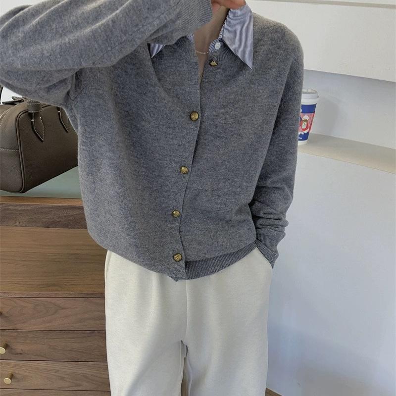 Color Block Knitted Two-Piece Wool Cardigan for Women - New Autumn/Spring Design Extra Extra Large
Color Block Knitted Two-Piece Wool Cardigan for Women - New Autumn/Spring Design Extra Extra Large