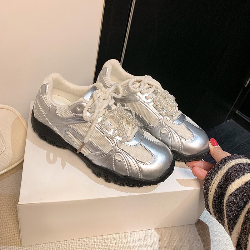 2025 summer new new color is here~ Lace pearl casual women with increased height at the bottom of the crescent moon 40
2025 summer new new color is here~ Lace pearl casual women with increased height at the bottom of the crescent moon 40