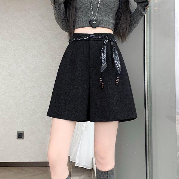 High Waist Woolen A-line Wide Leg Shorts for Women - Autumn/Winter Slimming, Flaw-Covering, Casual Base Layer Boot Pants M (Recommended for 96-105 lbs)
High Waist Woolen A-line Wide Leg Shorts for Women - Autumn/Winter Slimming, Flaw-Covering, Casual Base Layer Boot Pants M (Recommended for 96-105 lbs)
