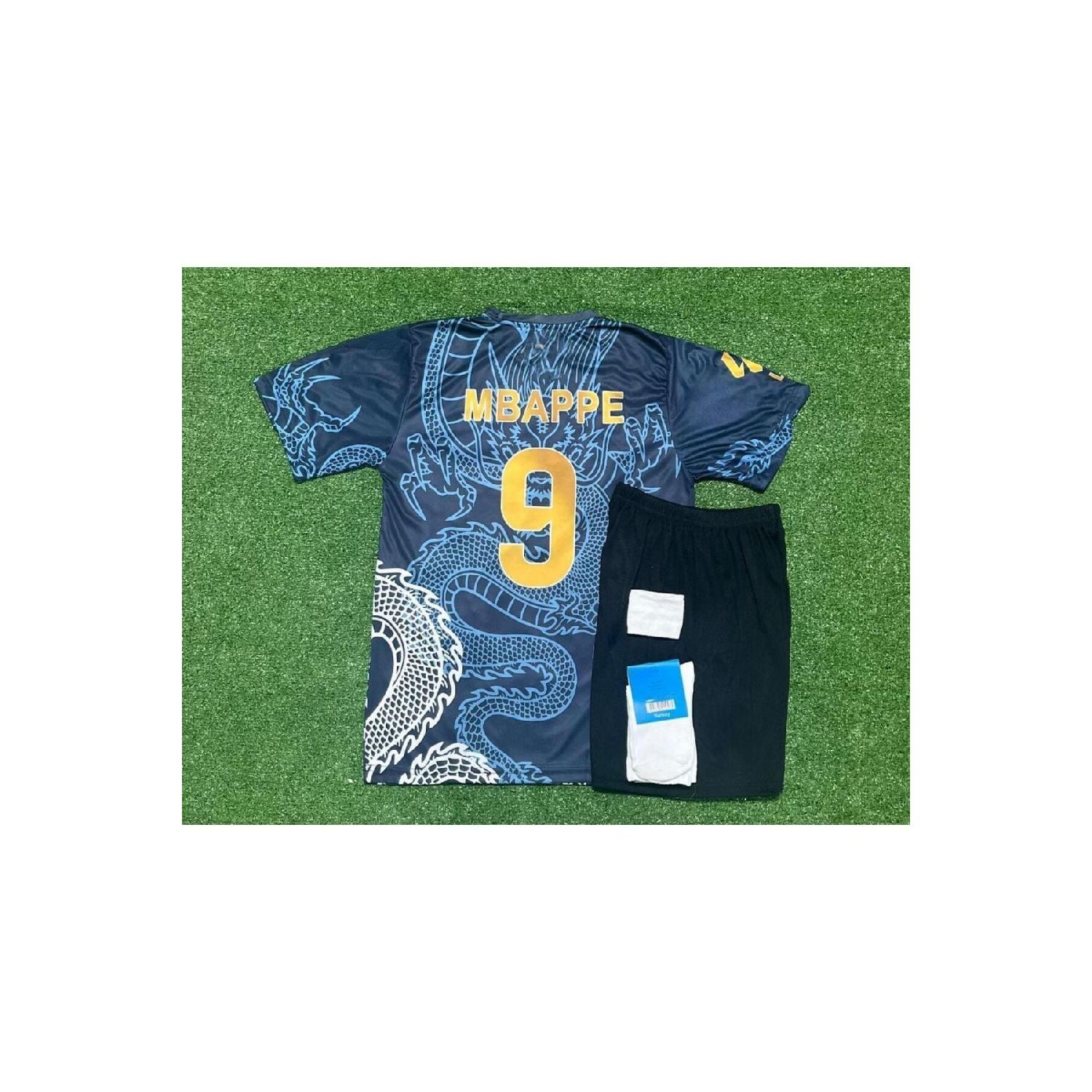 Комплект из 4 детских трикотажных изделий сезона 2024/25 Kylian Mbappe Dragon Pattern Concept 5-6 Yaş синий 
Комплект из 4 детских трикотажных изделий сезона 2024/25 Kylian Mbappe Dragon Pattern Concept 5-6 Yaş синий