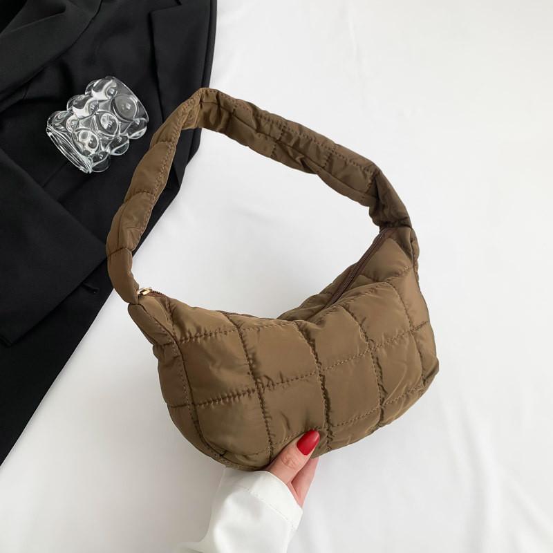 Fashionable Versatile Quilted Crossbody Bag For Daily Use In Classic Colors коричневий
Fashionable Versatile Quilted Crossbody Bag For Daily Use In Classic Colors коричневий