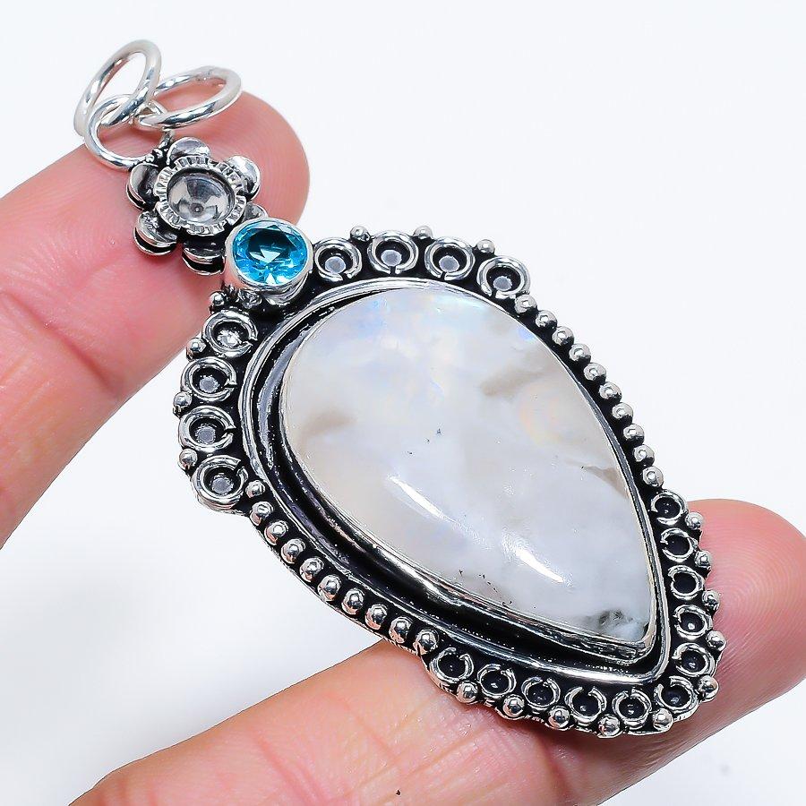 Ювелирная подвеска ручной работы с радужным лунным камнем и голубым топазом, 2,99 дюйма SR-10178
Ювелирная подвеска ручной работы с радужным лунным камнем и голубым топазом, 2,99 дюйма SR-10178