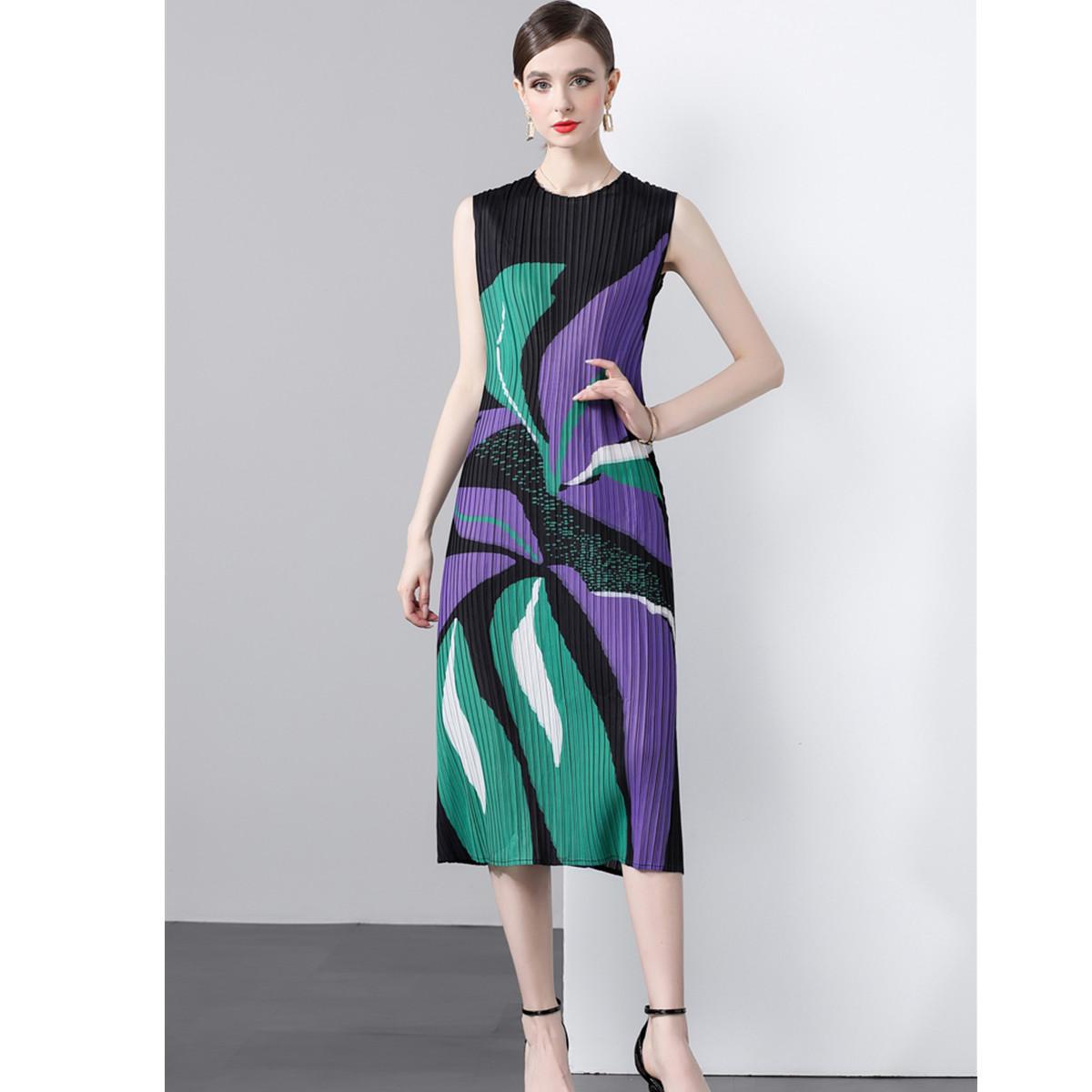 Miyake New Fashion Floral Print Folds Straight Dress for Women Casual Sleeveless Wild Oversize Long Dress XXL
Miyake New Fashion Floral Print Folds Straight Dress for Women Casual Sleeveless Wild Oversize Long Dress XXL