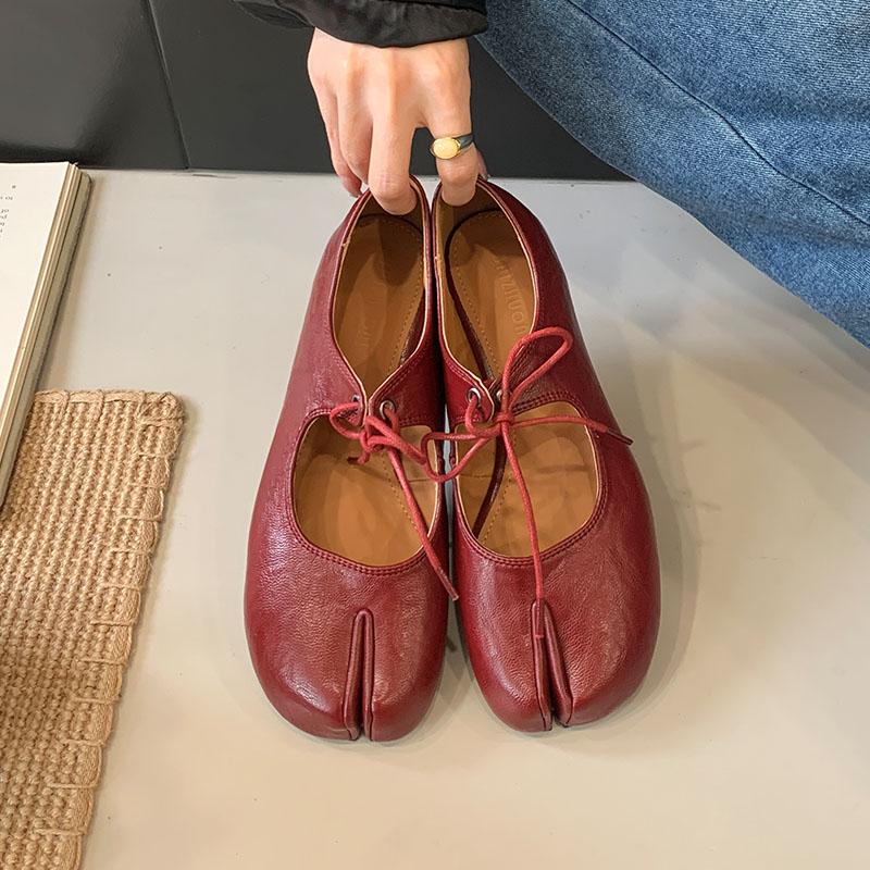 Fashion Female Shallow Ladies Mary Janes Flats Slip On Shoes Fashion Butterfly-Knot Footwear Strange Toe Women Flats With Shoes 35 красный
Fashion Female Shallow Ladies Mary Janes Flats Slip On Shoes Fashion Butterfly-Knot Footwear Strange Toe Women Flats With Shoes 35 красный
