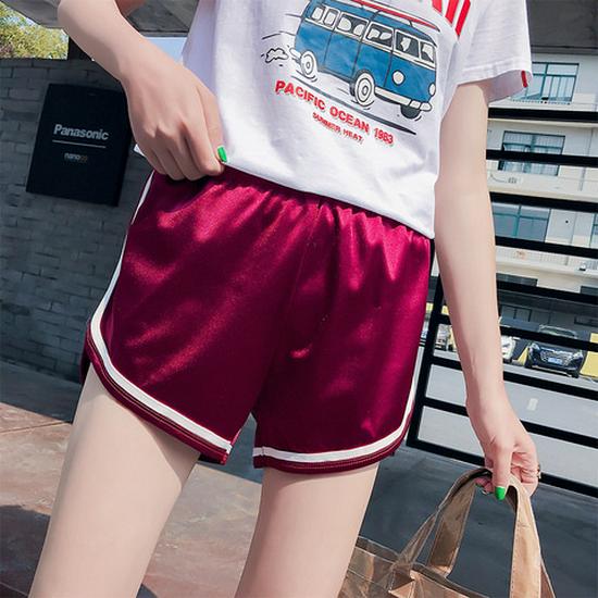 2022 Summer Silk Smooth High-Waisted White-Edged Slim-Fit Women s Sports Shorts L вино красного
2022 Summer Silk Smooth High-Waisted White-Edged Slim-Fit Women s Sports Shorts L вино красного