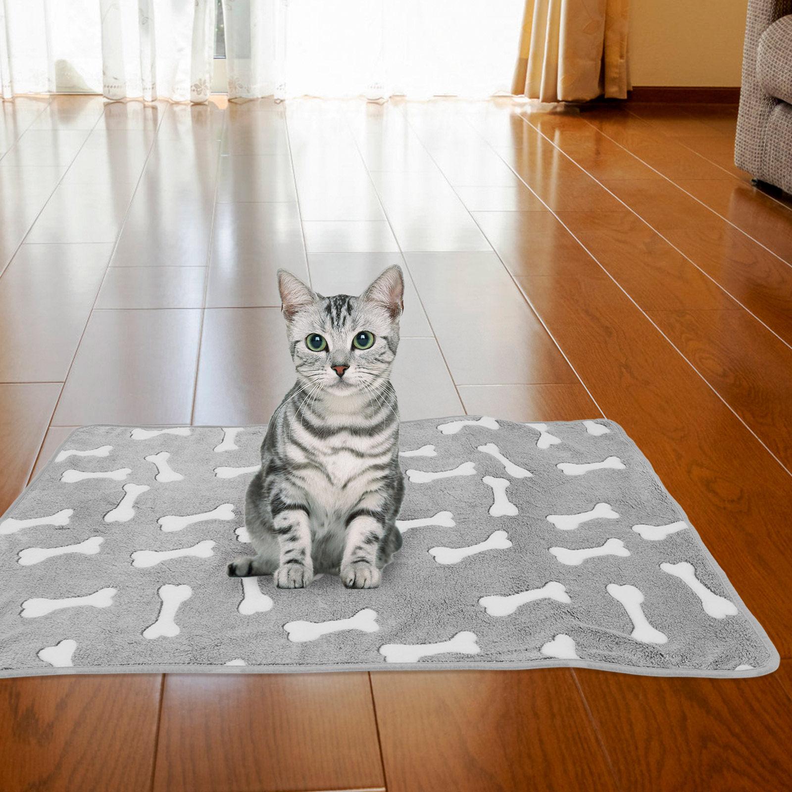 Pet Blanket Coral Fleece 30x40 Inch Warm and Soft for Dogs Cats Bed Sofa Nap Use Winter Sleeping Mat Reusable Cage Cover 60X40X0.5CM
Pet Blanket Coral Fleece 30x40 Inch Warm and Soft for Dogs Cats Bed Sofa Nap Use Winter Sleeping Mat Reusable Cage Cover 60X40X0.5CM