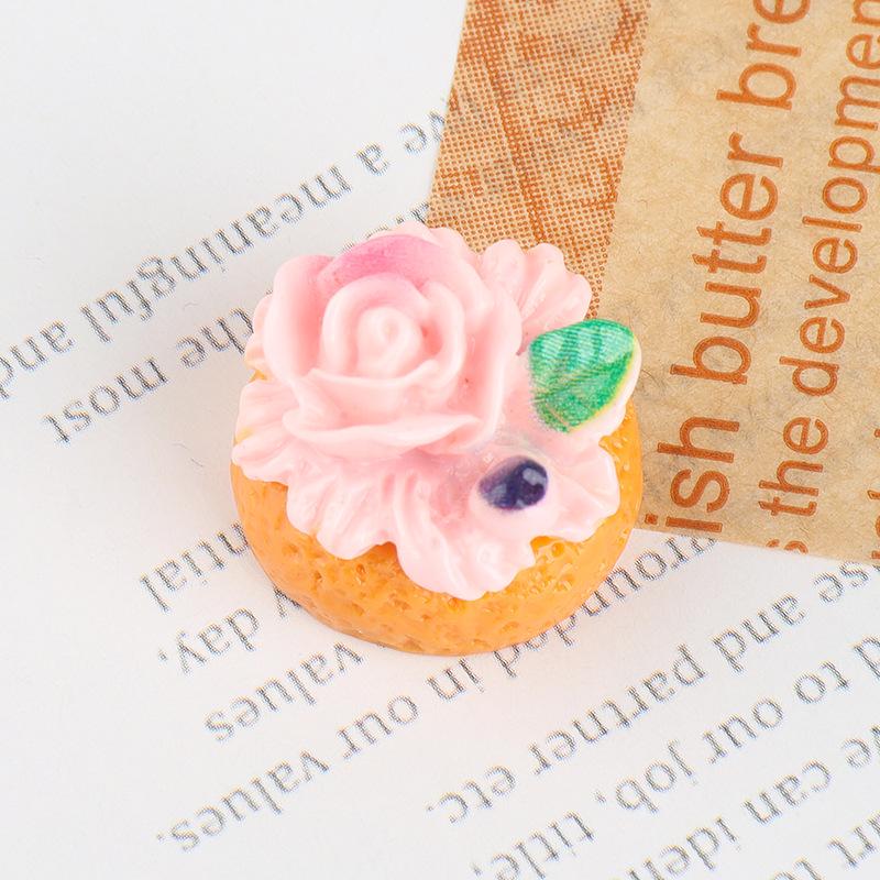 Fruit Cake DIY Cream Glue Phone Case & Hair Clip Resin Accessories.
Fruit Cake DIY Cream Glue Phone Case & Hair Clip Resin Accessories.