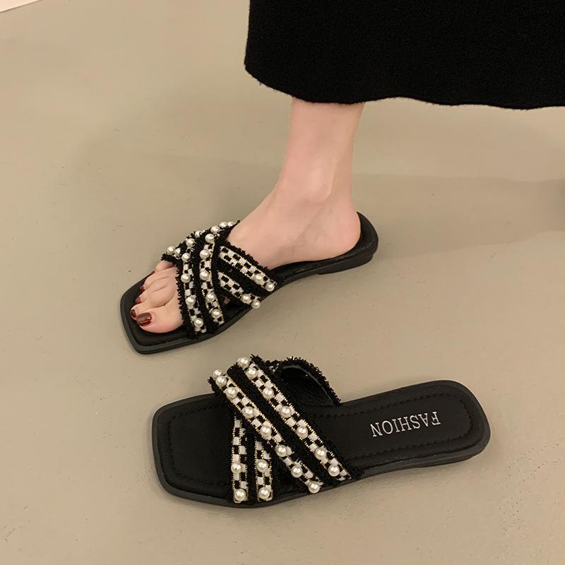 Cross slippers women s summer outer wear 2025 new pearl fashion flat bottom not tired feet non-slip beach small fragrant sandals 40 чорний
Cross slippers women s summer outer wear 2025 new pearl fashion flat bottom not tired feet non-slip beach small fragrant sandals 40 чорний