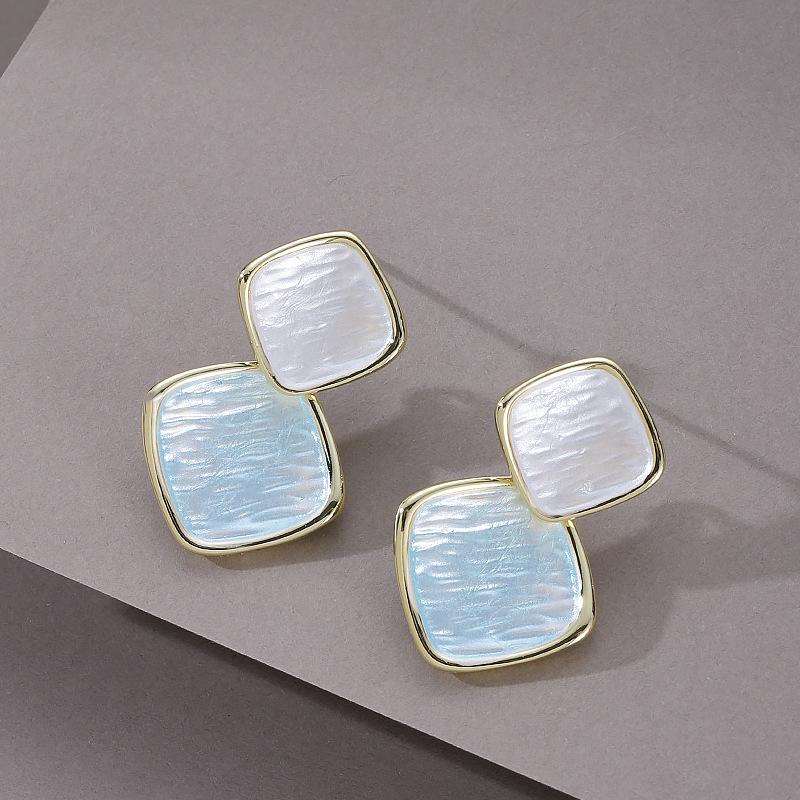 French sweet temperament fairy style enamel drip glaze geometric square stud earrings light luxury simple high-end earrings синий
French sweet temperament fairy style enamel drip glaze geometric square stud earrings light luxury simple high-end earrings синий